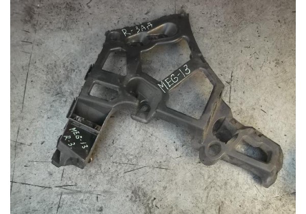 Кронштейн заднього бампера правий Renault Megane III, хетчбек, 850440006R *